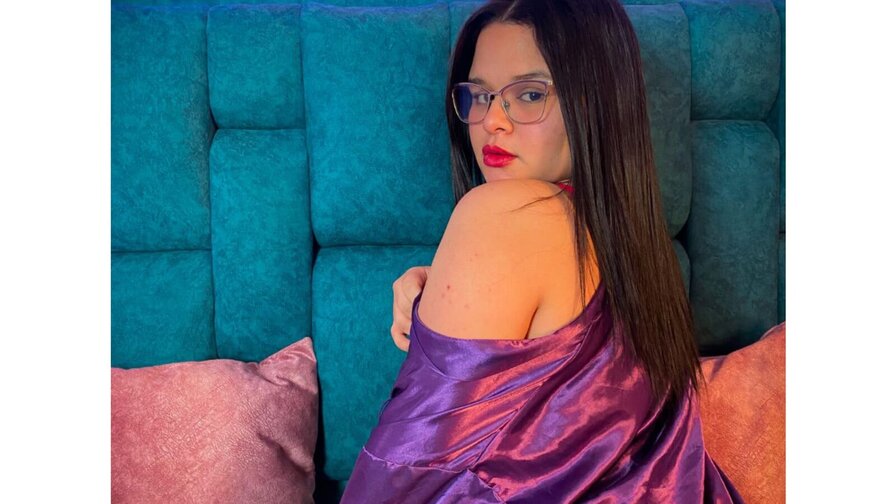 Join AyshaWein Private Chat