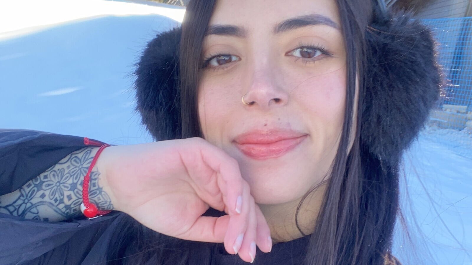 Join CamilaBonith Private Chat