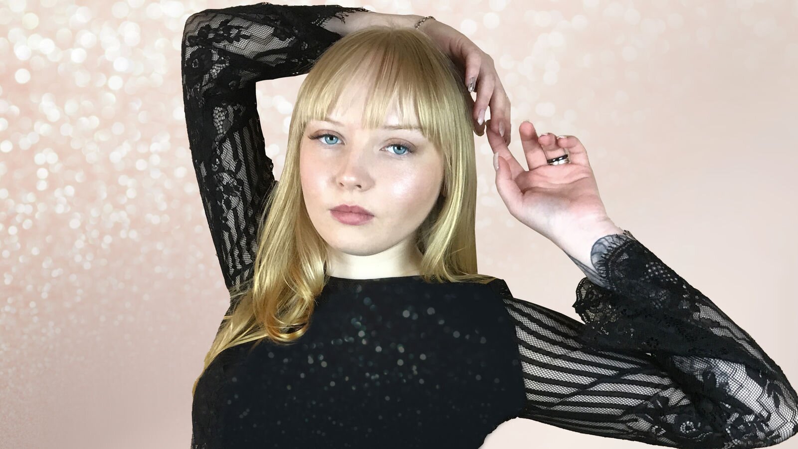 Join ElisaLloyd Private Chat