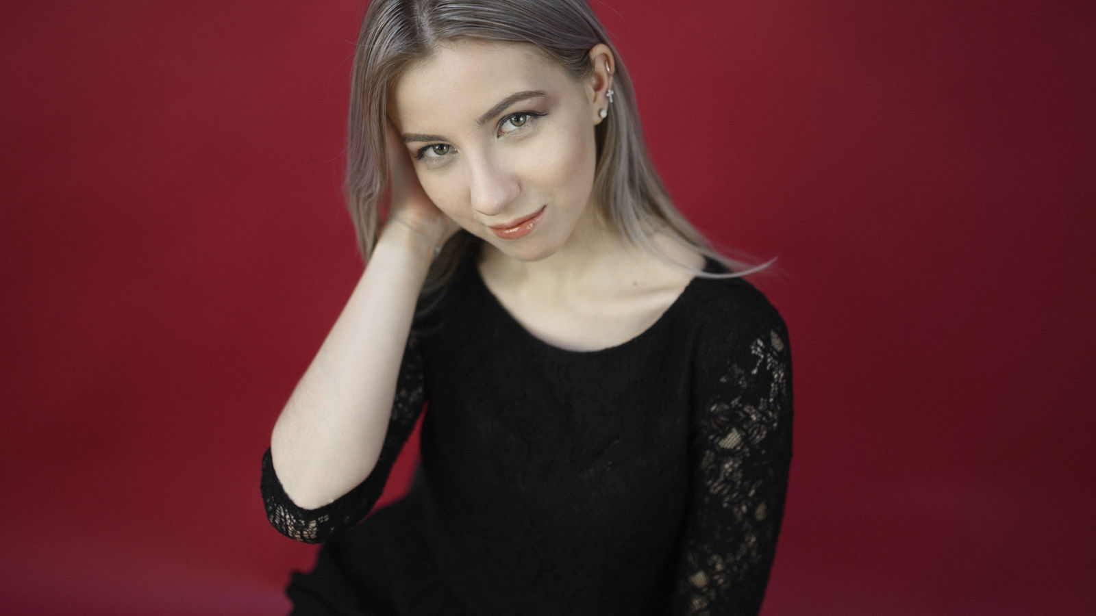 Join LillyMedison Private Chat