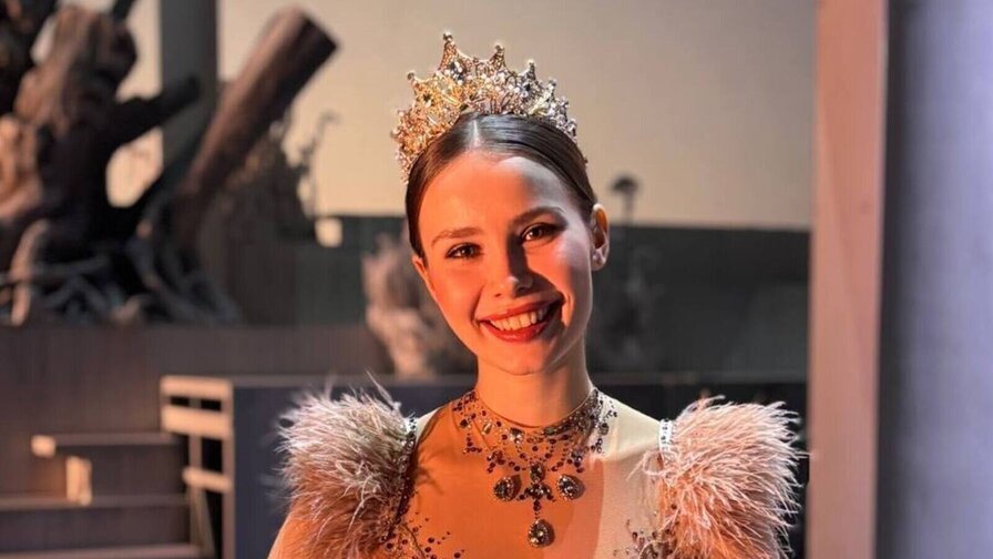 Join NylaPitarresi Private Chat