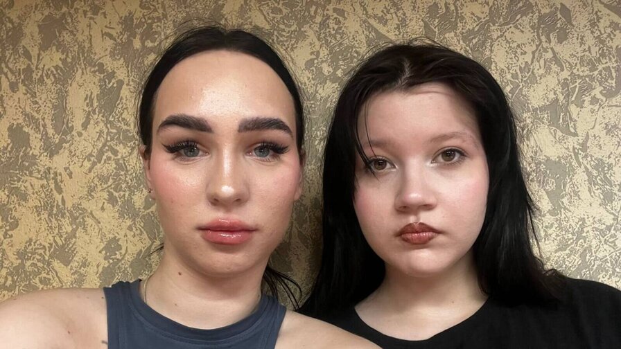 Join RufinaAndBlondel Private Chat